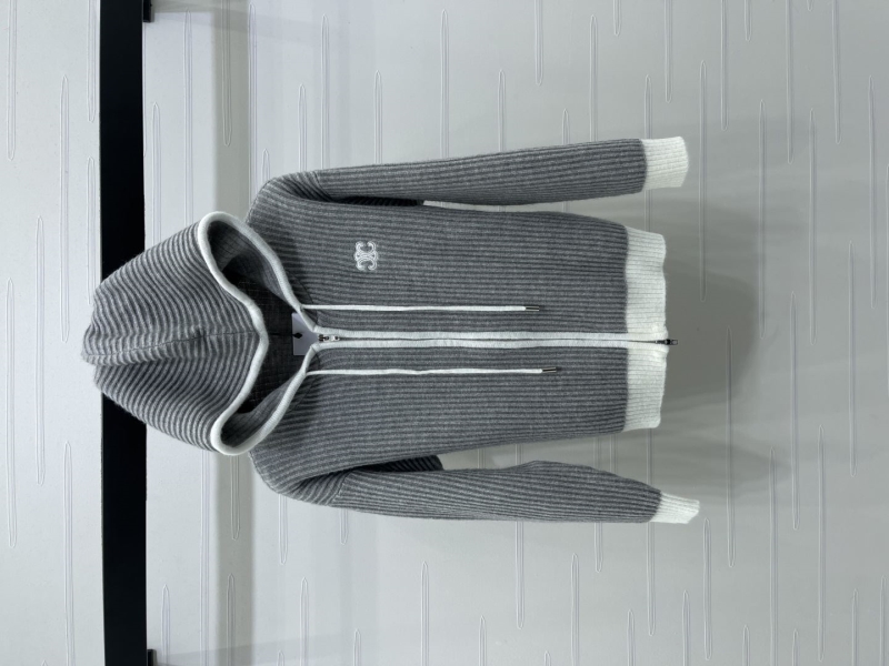 Ce1i*e outwears